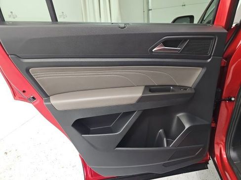 Used 2022 Volkswagen Atlas SE image 27