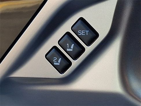 Certified 2024 Subaru Outback Limited image 27