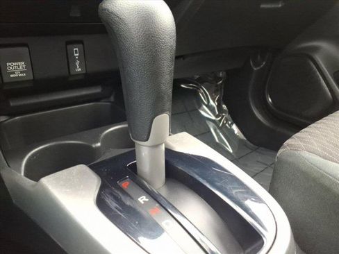 Used 2020 Honda Fit EX image 23