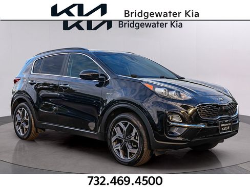 Certified 2022 Kia Sportage EX w/ EX Technology Package AWD/4WD image 1