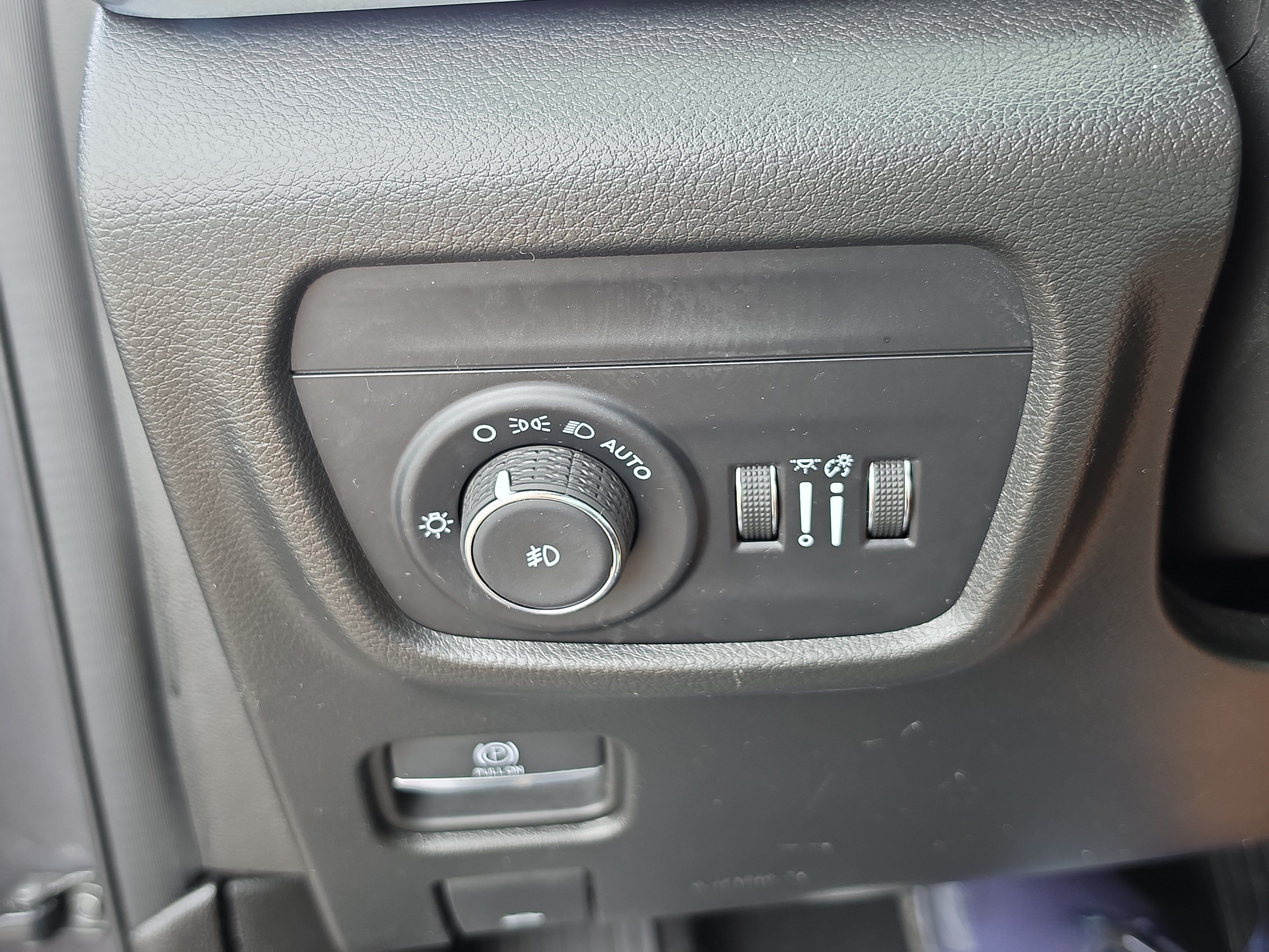 Used 2024 Jeep Grand Cherokee L Overland AWD/4WD image 30