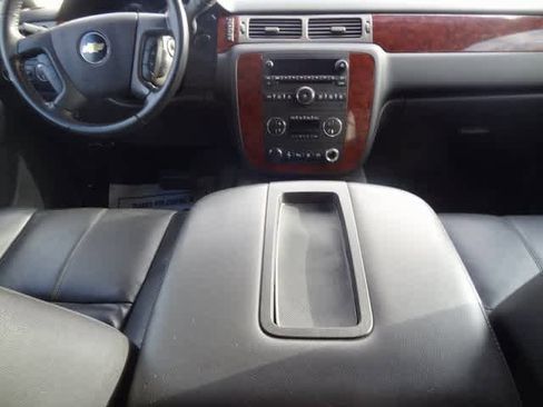 Used 2011 Chevrolet Silverado 2500 LTZ w/ LTZ Plus Package image 21