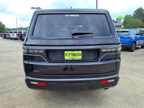 New 2026 Jeep Grand Wagoneer Limited AWD/4WD image 3