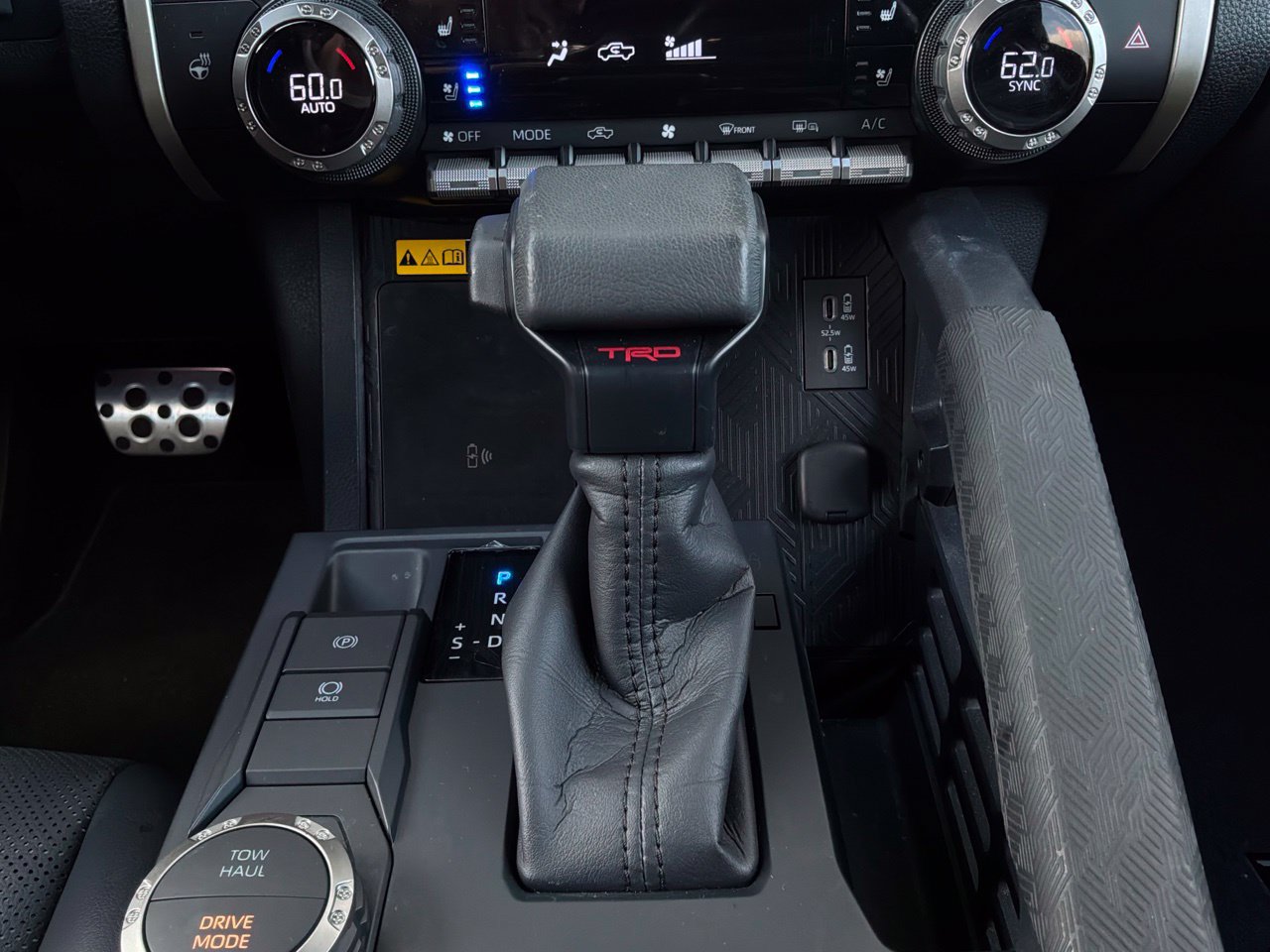 Used 2024 Toyota Tacoma TRD Sport w/ TRD Sport Premium Package RWD image 38