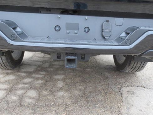 Used 2025 RAM 1500 Big Horn AWD/4WD image 9