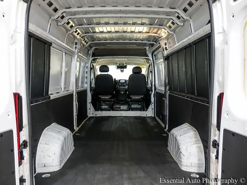 Used 2023 RAM ProMaster 2500 FWD image 16