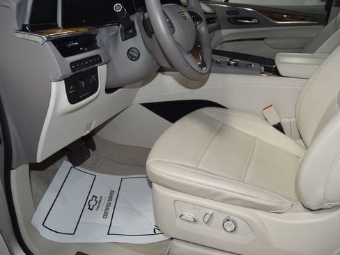 Certified 2024 Cadillac Escalade ESV Sport Platinum w/ LPO, ONYX Package AWD/4WD image 6