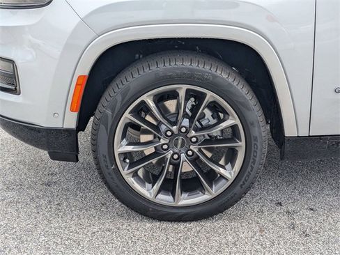 New 2024 Jeep Grand Wagoneer Series II w/ Quick Order Packagew 28T image 10