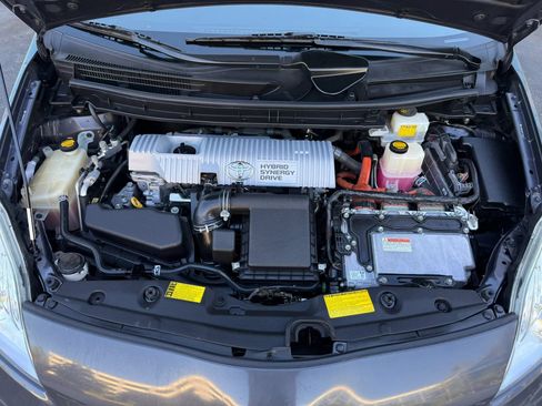 Used 2012 Toyota Prius Three FWD image 21
