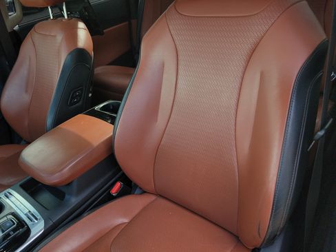 Used 2022 Kia Carnival SX Prestige image 5