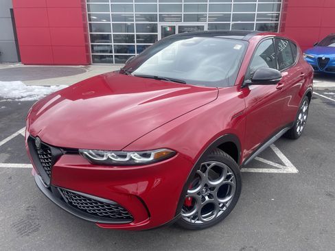 New 2024 Alfa Romeo Tonale Veloce w/ Active Assist Package image 32