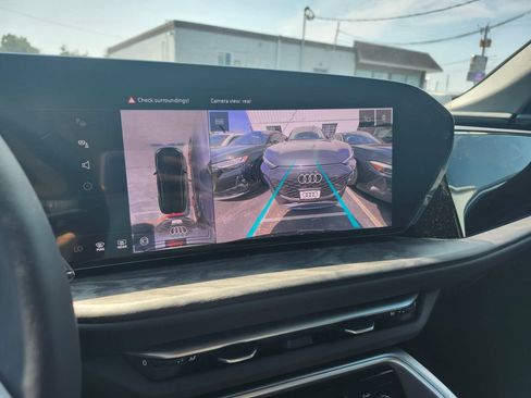 New 2025 Audi Q5 Premium image 13