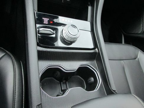 Used 2024 Jeep Grand Cherokee Limited AWD/4WD image 38