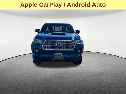 Used 2016 Toyota Tacoma TRD Sport image 6