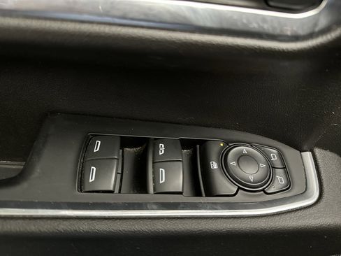 Used 2024 Chevrolet Silverado 2500 LT AWD/4WD image 19