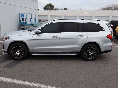 Used 2019 Mercedes-Benz GLS 450 4MATIC image 7