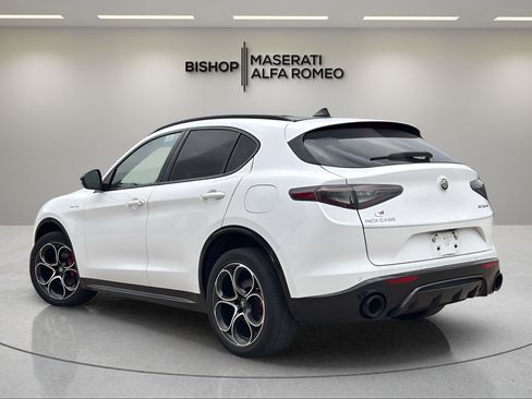 Used 2024 Alfa Romeo Stelvio Veloce AWD/4WD image 3