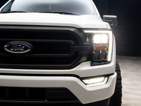Used 2021 Ford F150 XLT w/ Equipment Group 302A High AWD/4WD image 4