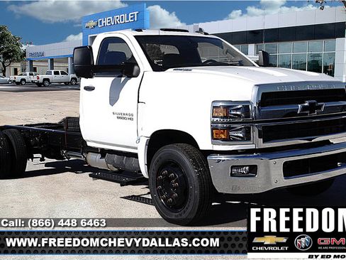 New 2023 Ford F150 LT image 1