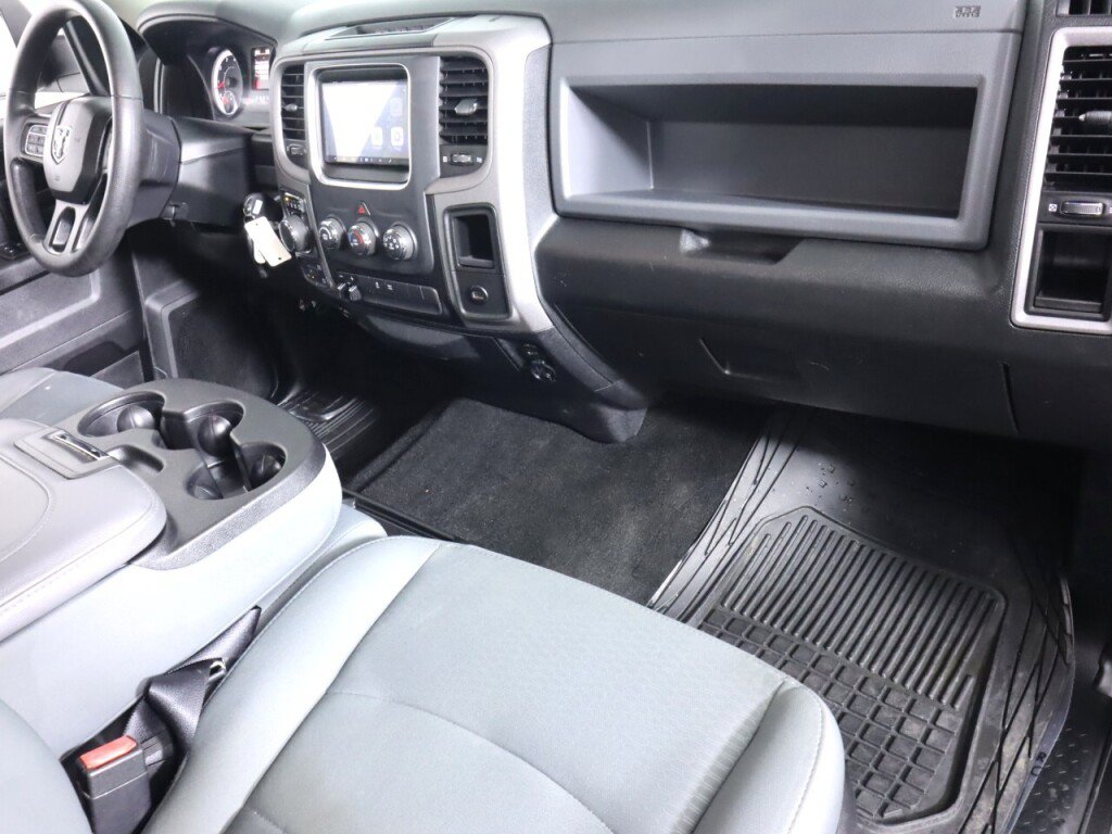 Used 2017 RAM 1500 Express AWD/4WD image 38