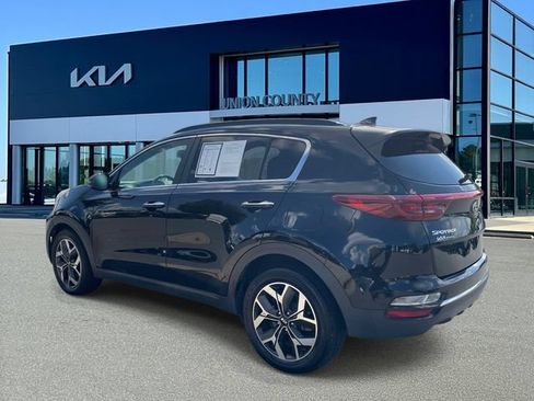 Certified 2022 Kia Sportage EX w/ EX Technology Package FWD image 4