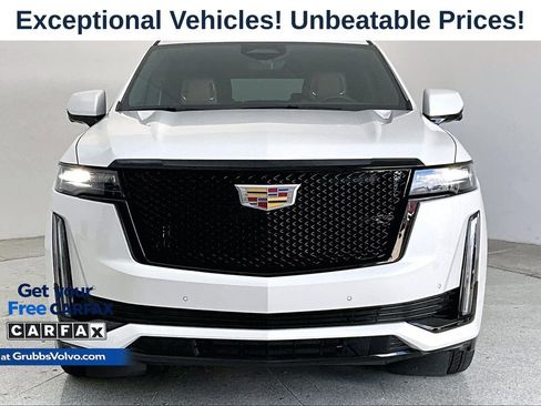 Used 2024 Cadillac Escalade Sport w/ Touring Package AWD/4WD image 3