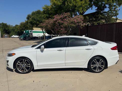 Used 2020 Ford Fusion Titanium AWD/4WD image 4