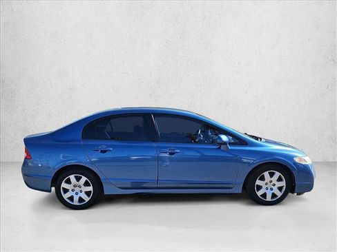 Used 2011 Honda Civic LX image 4
