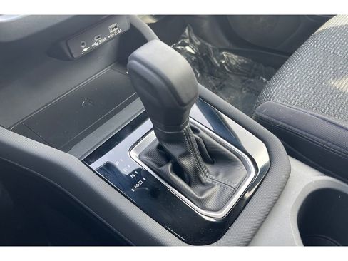 Certified 2025 Subaru Forester Premium AWD/4WD image 32