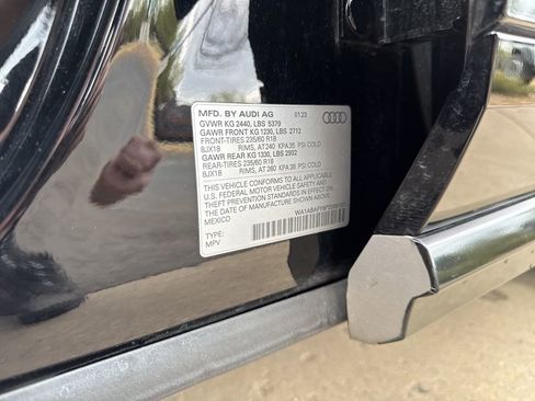 Used 2023 Audi Q5 2.0T Premium w/ Convenience Package image 30