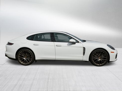 Used 2022 Porsche Panamera 4 Platinum Edition image 4