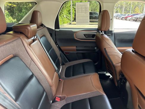 Certified 2025 Ford Bronco Sport Outer Banks w/ Outer Banks Tech Package+ AWD/4WD image 30