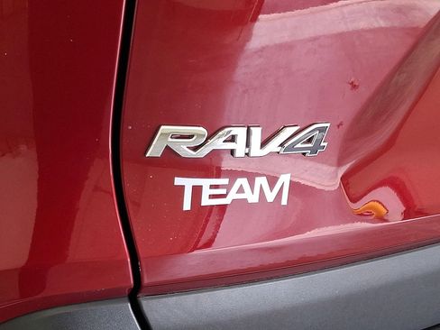 Certified 2024 Toyota RAV4 LE AWD/4WD image 23