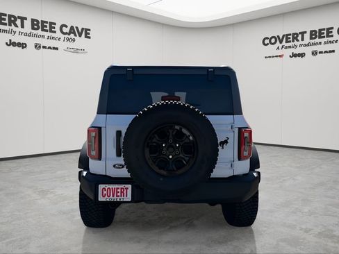 Used 2024 Ford Bronco Wildtrak image 8