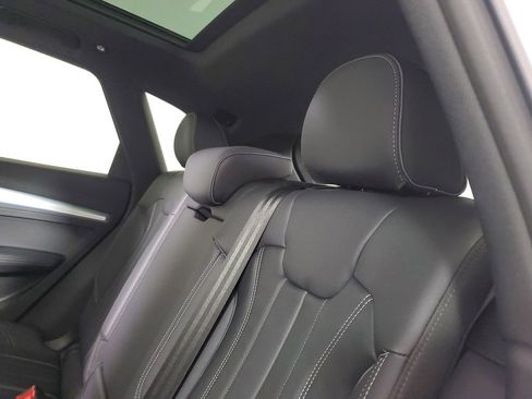 Used 2024 Audi Q5 2.0T Premium Plus w/ Premium Plus Package AWD/4WD image 13