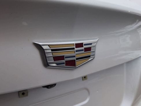 Used 2020 Cadillac XT4 Premium Luxury image 11