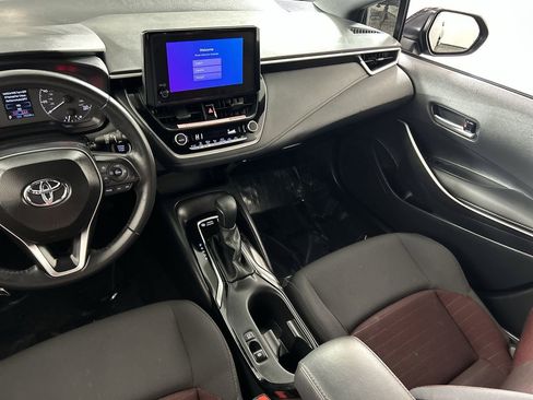 Used 2025 Toyota Corolla SE image 23