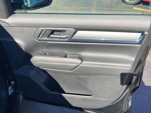 Used 2025 GMC Terrain Elevation image 27