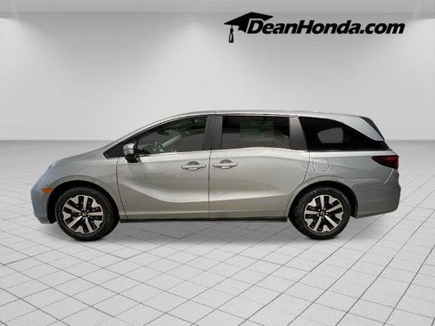 New 2026 Honda Odyssey EX-L image 2