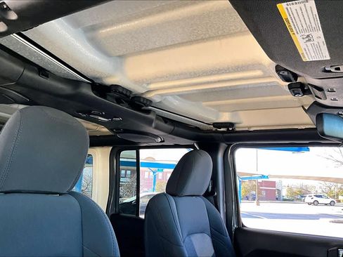 Used 2020 Jeep Wrangler Unlimited Sport S image 13