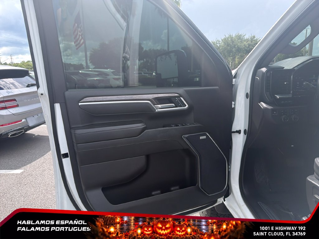 Used 2025 Chevrolet Silverado 2500 LTZ w/ LTZ Premium Package AWD/4WD image 13