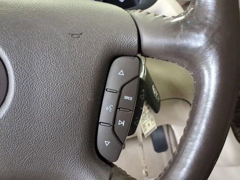 Used 2008 Cadillac DTS w/ Sun And Sound Package FWD image 21