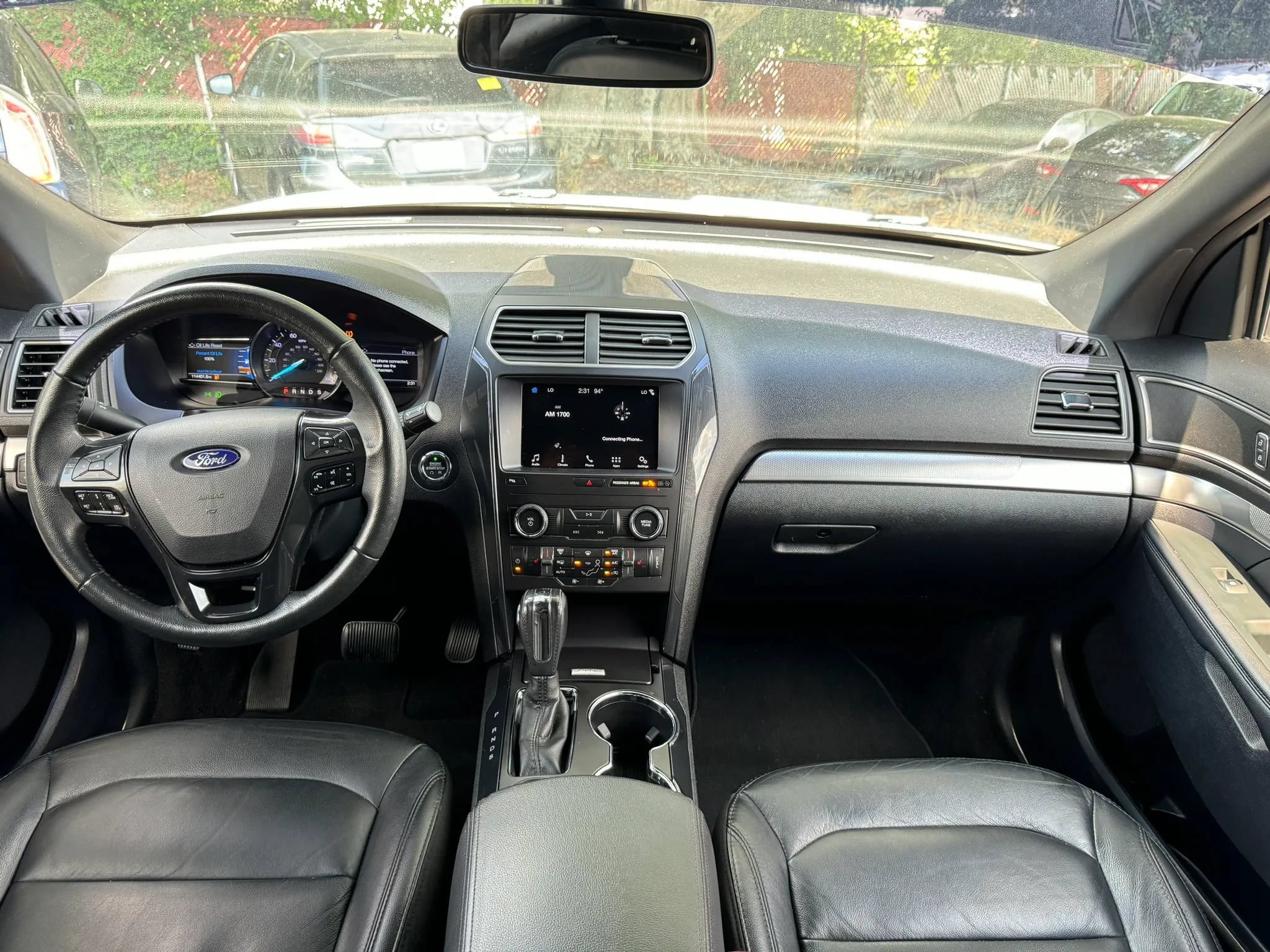 Used 2018 Ford Explorer XLT w/ Equipment Group 202A FWD image 10