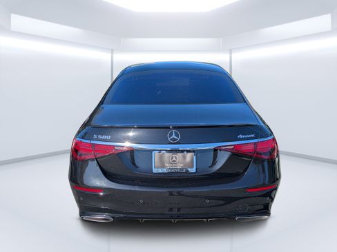Used 2022 Mercedes-Benz S 580 4MATIC Sedan image 4