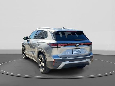 New 2026 Volkswagen Tiguan SE image 3