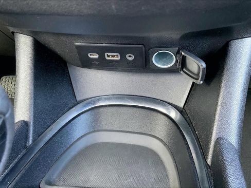 Used 2024 Chevrolet Malibu LT image 34