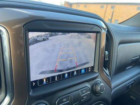 Used 2020 Chevrolet Silverado 2500 High Country w/ Z71 Off-Road Package image 15