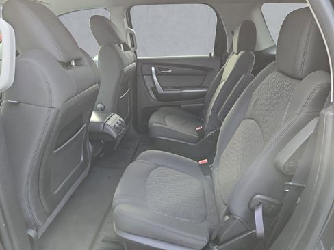 Used 2012 GMC Acadia SLE image 22