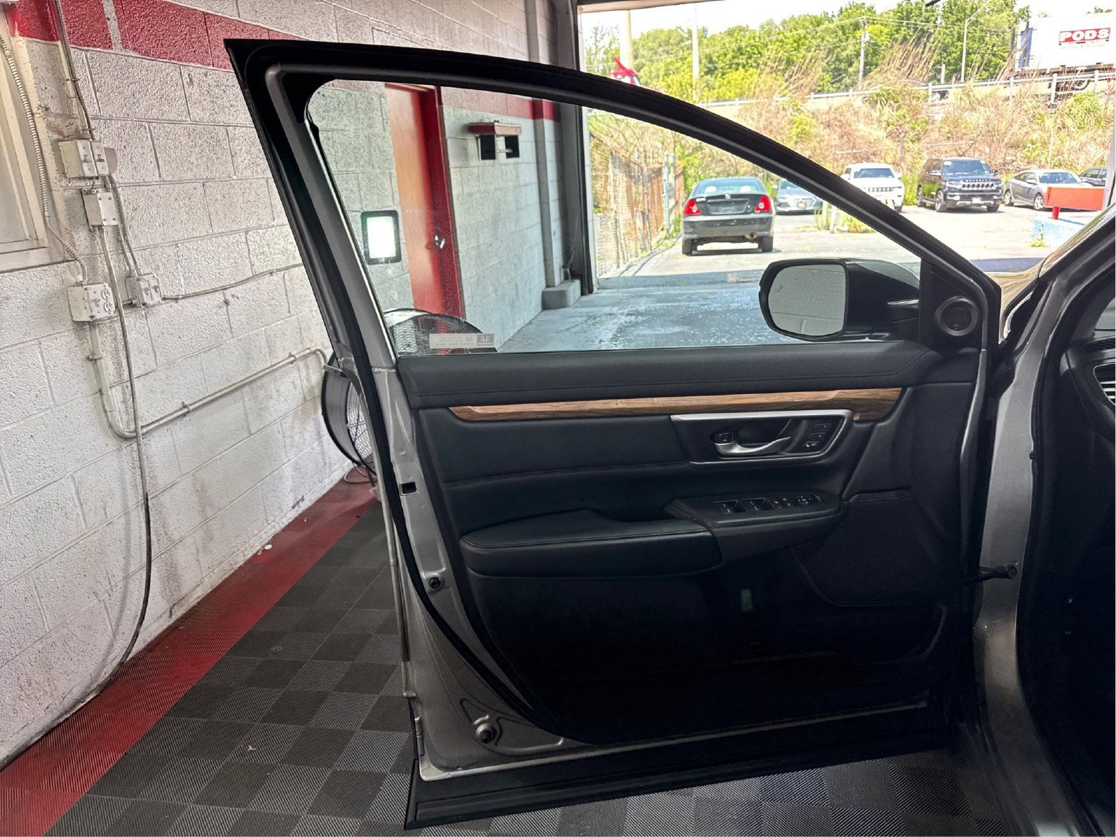 Used 2018 Honda CR-V EX-L image 19