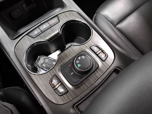 Used 2023 GMC Acadia SLT AWD/4WD image 26